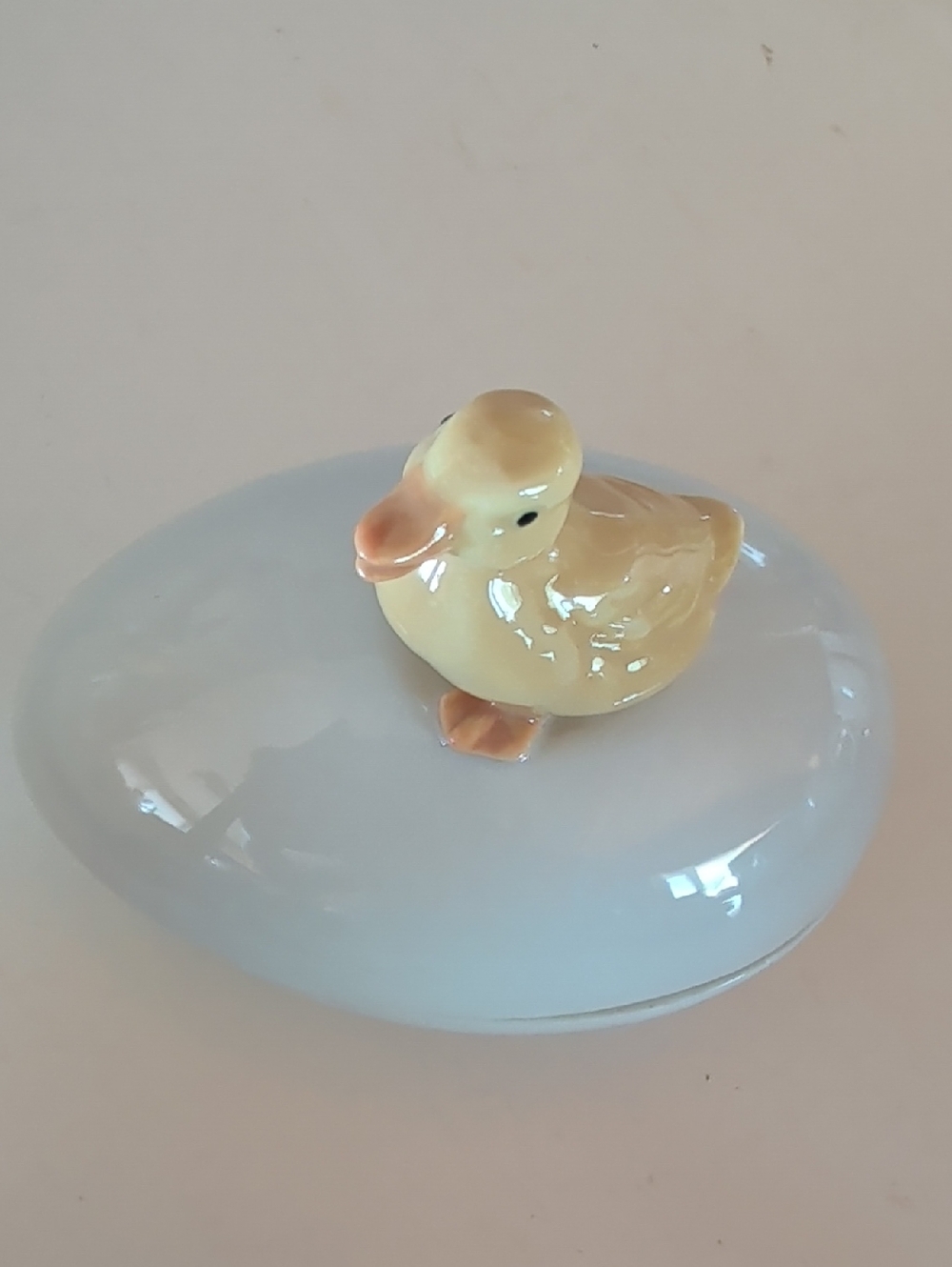 Otagari Japan,Yellow Ceramic Duck Trinket Box. - Picture 12 of 12